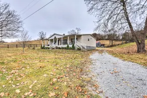 Lovely Sadieville Retreat w/ Deck & Grill! - Image 3