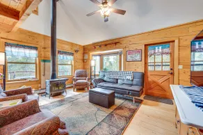 BBQs, Hikes & Fireside Nights: Cabin in Black Hawk - Image 4