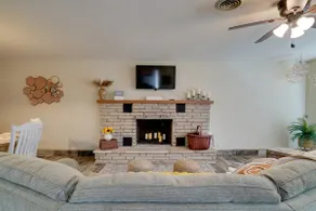 Chic Silver City Getaway w/ Patio + Gas Grill - Image 5