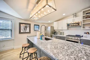 Walk to Town - Castle Rock Cottage! - Image 3