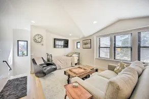 Walk to Town - Castle Rock Cottage! - Image 2