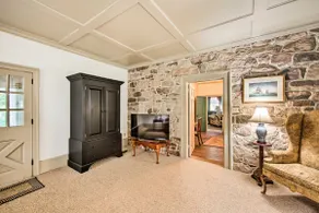 Beautiful Historic House In Amish Country - Image 3