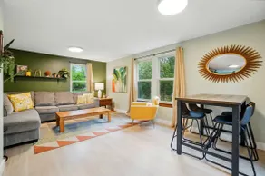 Carriage House Retreat 2 - Image 3