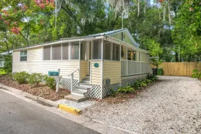The Garden Cottage - Pet Friendly & 5 Mins to Town - Image 4