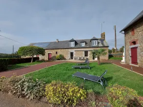 Family-Friendly Gîte with Game Room, Garden, and Nearby Activities in Juvigné - Image 5