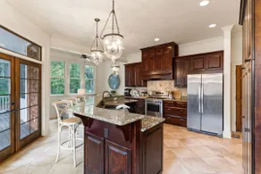 Comfy home located near the Pier and Village area, sleeps 6 - Image 4