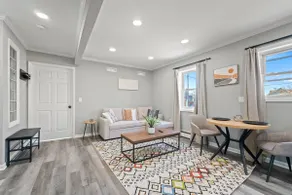 Apt w/King Bed, Free Parking, by Electric Works! - Image 3