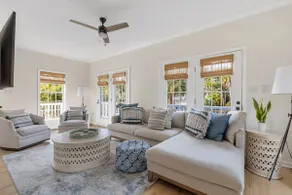 Starfish Landing | Renovated, private 4bd Oasis - Image 2