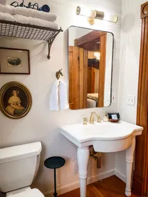 The Matriarch| Suite 3 | Pet friendly - Image 5