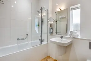 2-Bed Apartment | Countryside Resort | Sleeps 6 - Image 4
