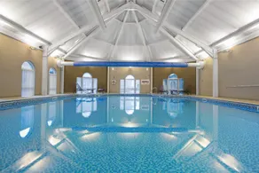 2-Bed Apartment | Countryside Resort | Sleeps 6 - Image 5