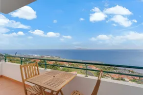 Santa Cruz Apartment with Sea View by Holiday Rental Madeira - Image 2