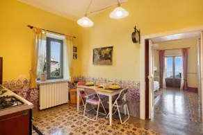 Holiday Home \"Li Galli\" with Sea View, Garden & Wi-Fi - Image 5