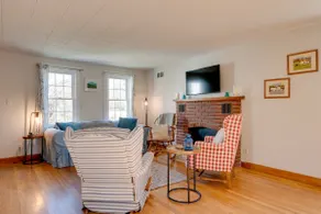 Walk to Village! Family-Friendly Gem in East Burke - Image 3