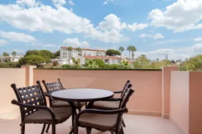 Bright 1-Bed Apartment | Costa del Sol | Sleeps 4 - Image 4