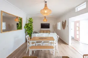 Sea Breeze Cottage - oceanstays - Image 3