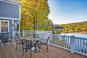 Waterfront House on Dewey Pond, Quechee - Image 2