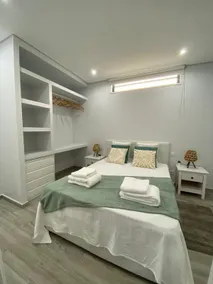 Appartamento 'T2 Olhão' con Vista Mare, Wi-Fi e Aria Condizionata - Image 4