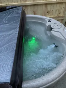 Hot Tub & Pet Friendly Chalet - Image 5