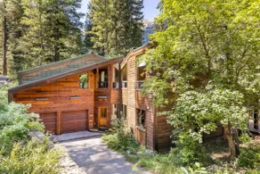 5 BEDROOM, MOUNTAIN VIEWS, SOUNDS OF STREAM, LARGE DECK, HOT TUB, CLASSIC SUNDANCE CABIN - Image 2