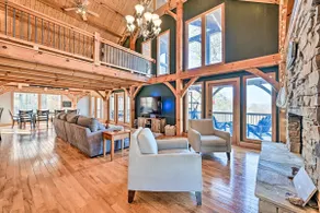 Gorgeous Franklin Getaway w/ Deck, Mountain Views! - Image 3