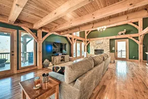 Gorgeous Franklin Getaway w/ Deck, Mountain Views! - Image 5