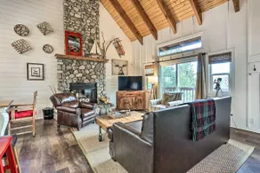 Lovely Lake Arrowhead Cabin w/ Furnished Deck - Image 5