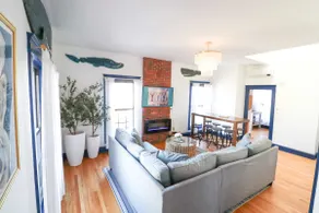 WestEnd Large Penthouse walk to Old Port w/Parking - Image 2