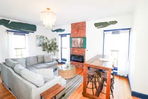 WestEnd Large Penthouse walk to Old Port w/Parking - Image 3