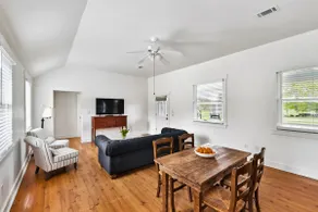 The Hillside Cottage, Pet friendly - Image 5