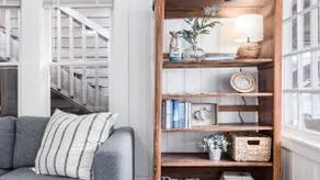 Charming Dog-Friendly Cottage Near Beach - Image 4