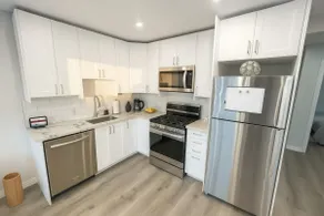 Hamilton Mtn 1BR | Tempur-Pedic, Porch, Sleeps 4 - Image 3