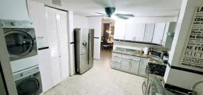 Breezy House-TV & ACs in every room- Hot Tub - Image 2