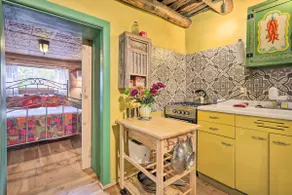 Artsy Santa Cruz Apartment w/ Shared Fire Pit! - Image 2