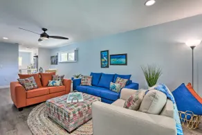 Holmes Beach Retreat: Walk to Beach & Dining! - Image 5