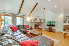 Indoor Pool | Near Skiing | Tannersville Townhome - Image 3