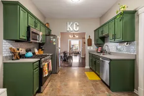 KC Explorer - Walkable 39th St. Bungalow + Parking - Image 3