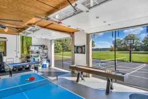 2 Lake Cabins Poolhottub Game Room & Courts - Image 4