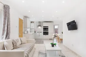 Cosy Two Bedroom House in Central Kidlington - Image 2