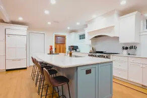 Lakeview Estate - Chef's Kitchen - NYC Getaway - Image 3