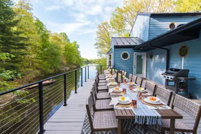 Luxury KING Suites, Lakefront w/ Dock, HotTub, Watercraft - Image 3