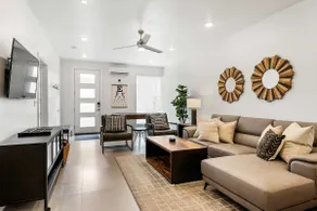 Tranquility at The Lofts - Near National Parks - Image 2