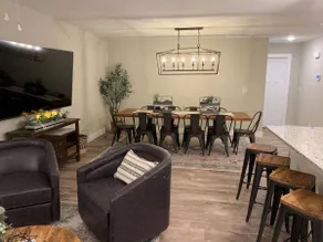 Game Room/Big TVs King Beds -4 Min to Finley Farms - Image 4