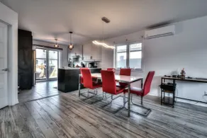 Charming 3 bed home with quick access - Image 2
