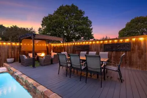 Resort-Style Pool House with Hot Tub and Game Room - Image 4