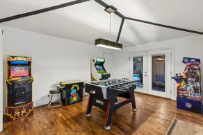 Resort-Style Pool House with Hot Tub and Game Room - Image 5