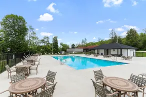 Lake Geneva, Fireplace, Pool, Wifi, King Bed - Image 3