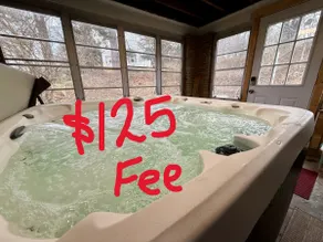 Incredible 5 bed 2 bath w/ HOT TUB close to Pitt - Image 2