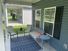 Modern and Charming Cottage - Image 2