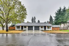 Lovely Vancouver Retreat w/ Home Gym! - Image 3
